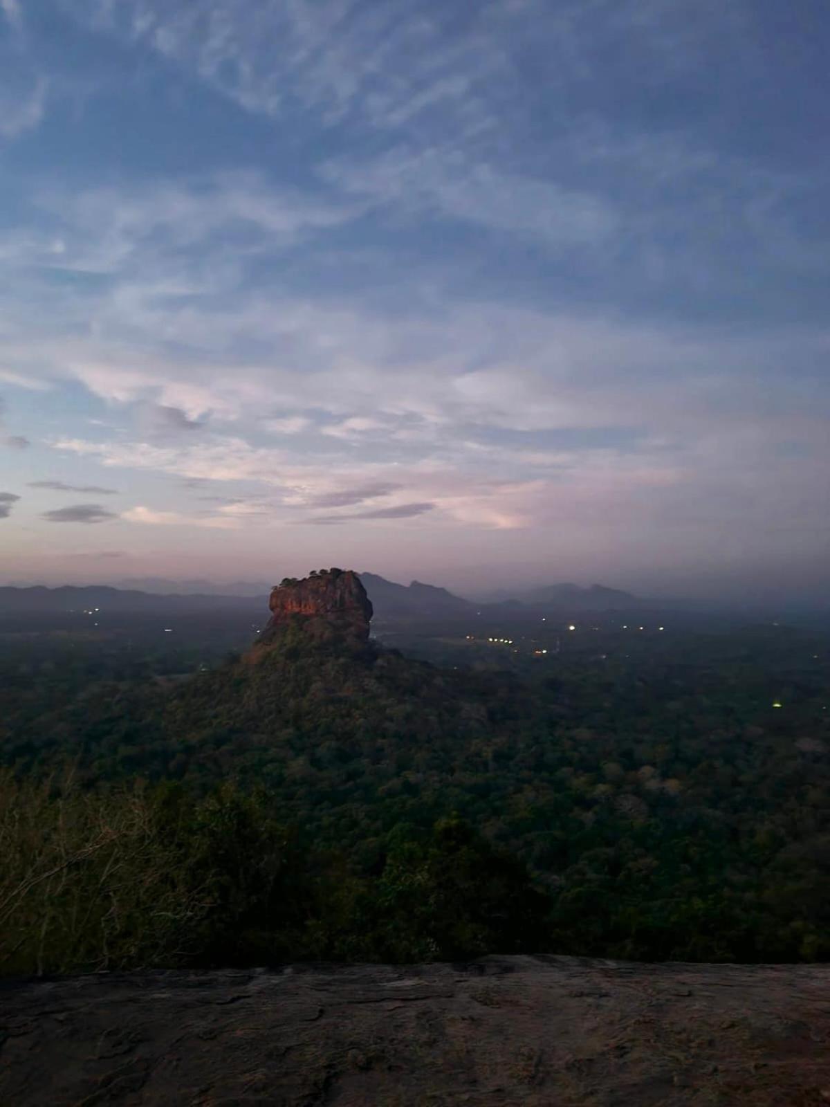 Sunrise Cottage Sigiriya Bagian luar foto